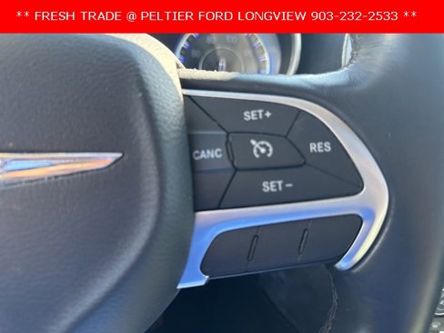 Used 2015 Chrysler 300 C w/ Light Group image 16