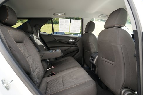 Used 2018 Chevrolet Equinox LT image 28