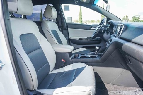 Used 2018 Kia Sportage EX w/ EX Sport Appearance Package image 17