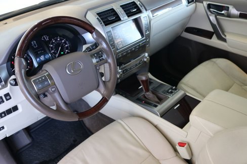Used 2017 Lexus GX 460 image 19