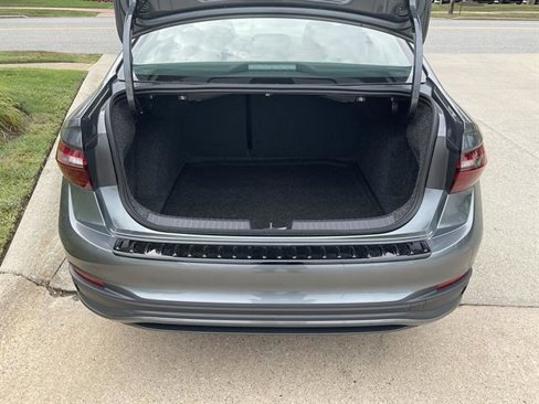 New 2025 Volkswagen Jetta SE image 14