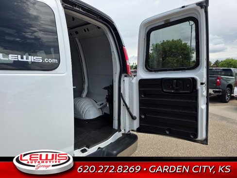 Used 2022 Chevrolet Express 2500 w/ Driver Convenience Package image 20