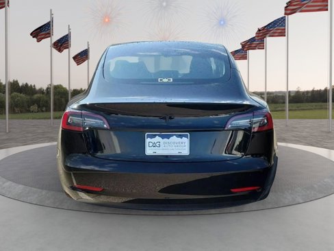 Used 2022 Tesla Model 3 Standard Range image 6