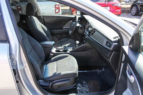 Used 2019 Kia Niro LX image 17