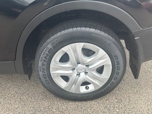 Used 2015 Toyota RAV4 LE image 36