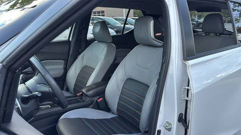 Used 2021 Nissan Kicks SR w/ SR Premium Package image 10