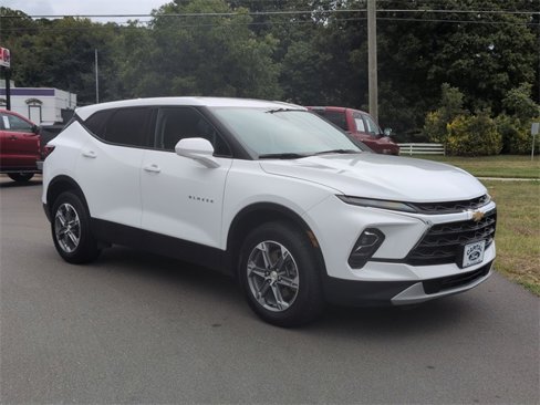 Used 2023 Chevrolet Blazer LT image 15