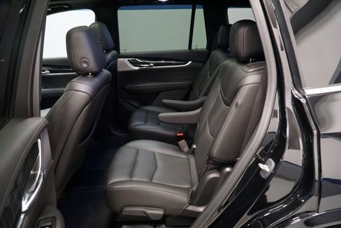 Certified 2021 Cadillac XT6 Premium Luxury image 17