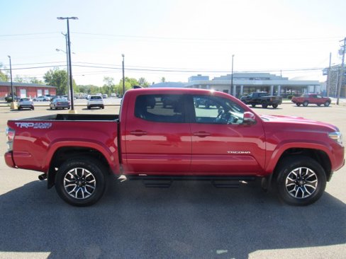 Used 2023 Toyota Tacoma 4x4 Double Cab image 7