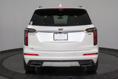 Used 2022 Cadillac XT6 Sport w/ Technology Package image 4