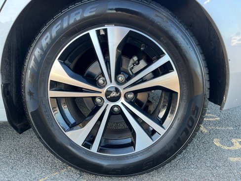 Used 2021 Nissan Sentra SV image 28