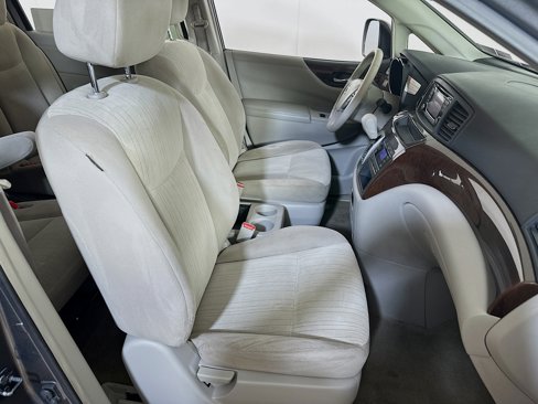 Used 2016 Nissan Quest SV image 10