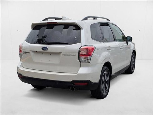 Used 2018 Subaru Forester 2.5i Limited image 5