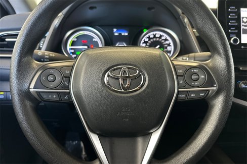 Used 2023 Toyota Camry LE image 20