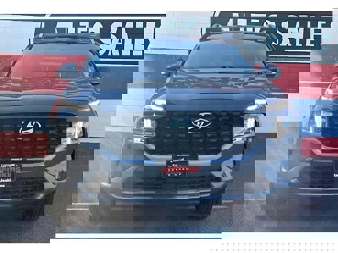 Used 2023 Hyundai Santa Fe SEL image 3