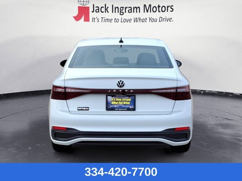 New 2025 Volkswagen Jetta Sport image 4
