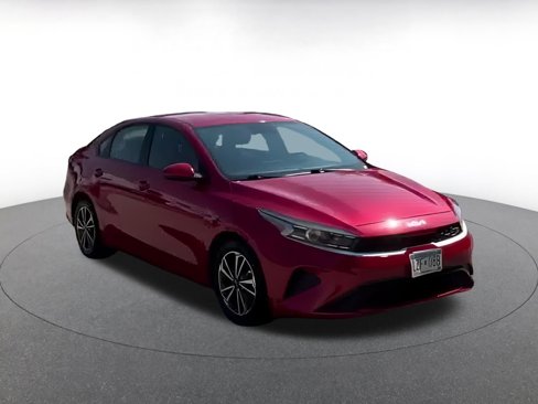 Used 2024 Kia Forte LXS image 10