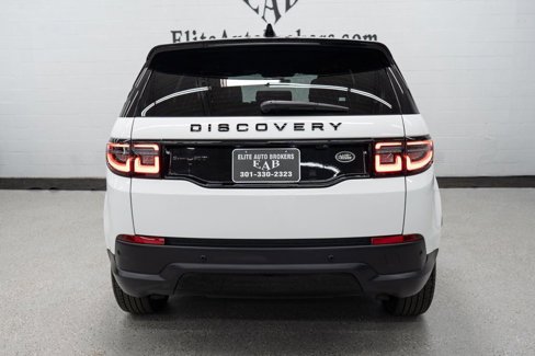 Used 2022 Land Rover Discovery Sport SE image 4