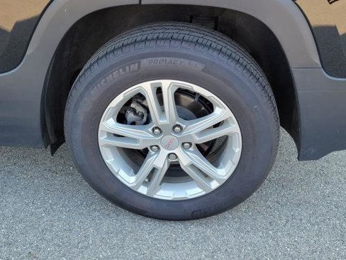 Certified 2023 GMC Terrain SLE image 5