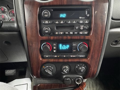 Used 2002 GMC Envoy SLT image 24