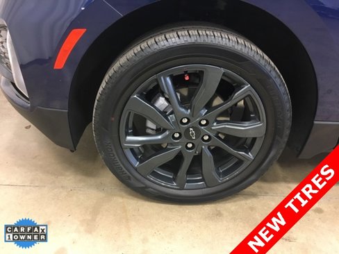 Used 2023 Chevrolet Equinox RS w/ RS Leather Package image 12