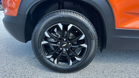 Certified 2023 Chevrolet TrailBlazer LT w/ Convenience Package image 8