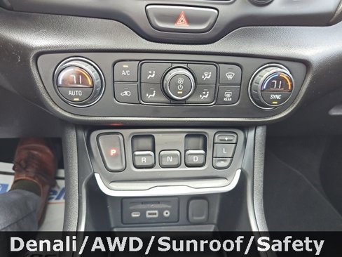 Used 2019 GMC Terrain Denali image 22