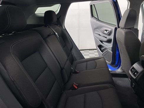 Used 2024 GMC Terrain SLE image 24