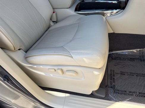 Used 2017 INFINITI QX80 2WD w/ Deluxe Technology Package image 30
