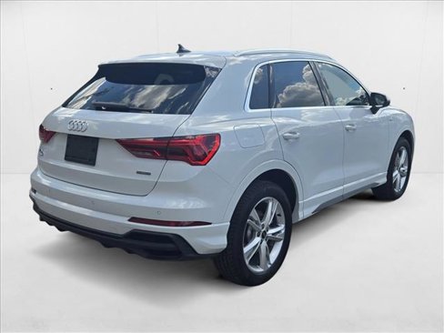 Used 2024 Audi Q3 2.0T Premium Plus w/ Premium Plus Package image 5