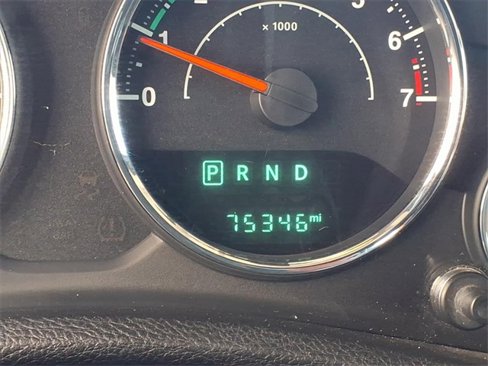 Used 2016 Jeep Wrangler Unlimited Sahara image 23