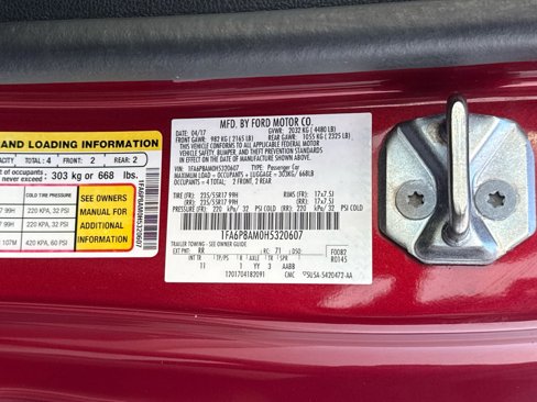 Used 2017 Ford Mustang Coupe image 19