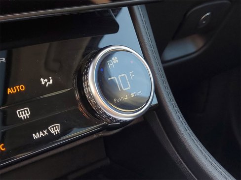 Used 2021 Jaguar F-PACE S image 23