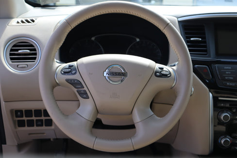 Used 2015 Nissan Pathfinder SV w/ Cargo Package image 16