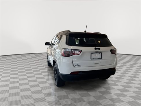 Used 2020 Jeep Compass Latitude image 9