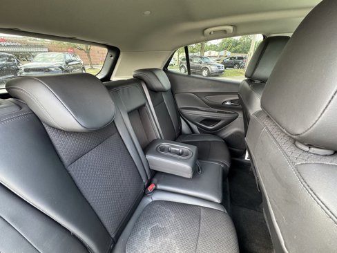 Used 2022 Buick Encore Preferred w/ Safety Package image 26