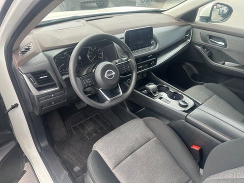 Used 2023 Nissan Rogue SV image 14