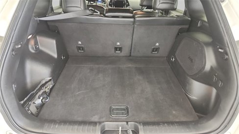 Used 2019 Jeep Cherokee High Altitude image 21