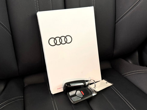 Used 2023 Audi Q5 2.0T Premium w/ Convenience Package image 41