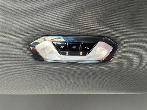 Certified 2023 BMW 330i xDrive Sedan image 17
