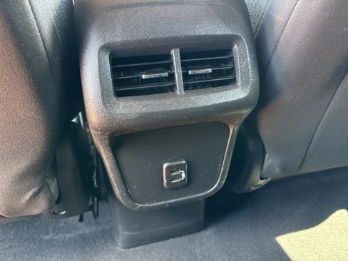 Used 2020 Chevrolet Equinox LT image 21