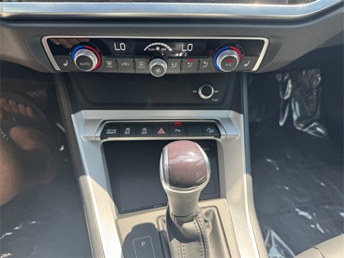Certified 2022 Audi Q3 2.0T Premium image 21