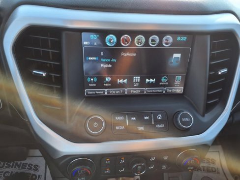Used 2019 GMC Acadia SLT image 16