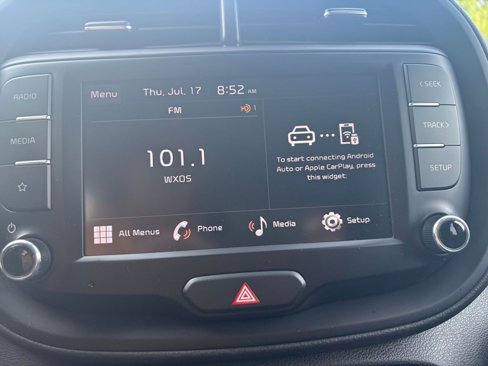 Used 2023 Kia Soul LX w/ LX Technology Package image 21