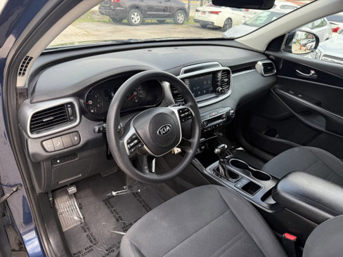 Used 2019 Kia Sorento FWD V6 image 3
