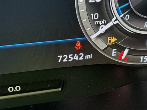 Used 2018 Volkswagen Tiguan SEL Premium image 12