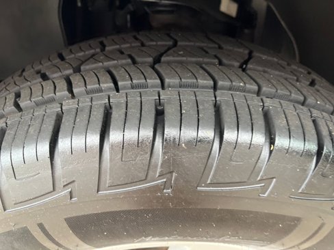 Used 2018 Nissan Frontier SV image 28