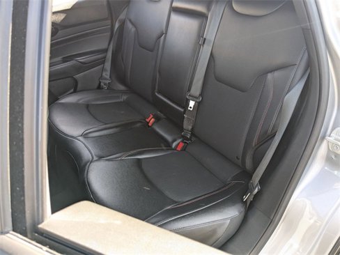 Used 2024 Jeep Compass Trailhawk image 19