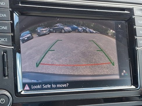 Used 2016 Volkswagen Tiguan SEL image 24