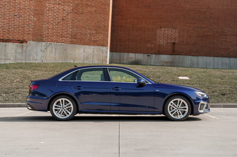 Used 2023 Audi A4 2.0T Premium Plus image 3